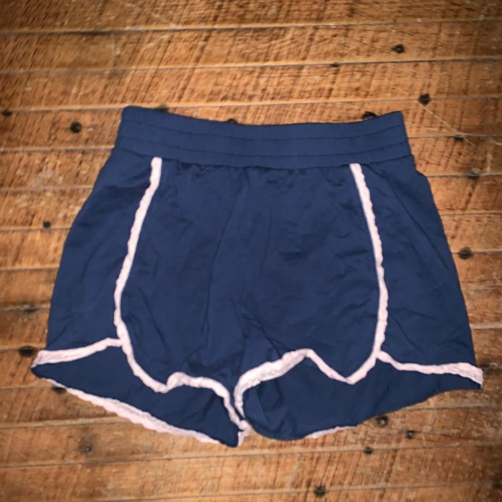 Tea knit navy blue pink lace trimmed kids 12 shorts